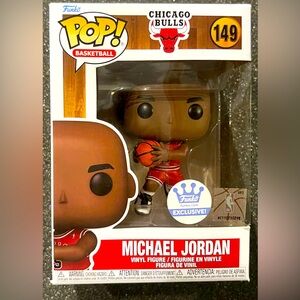 Funko Pop! Basketball - Michael Jordan
#149 Bulls legend in classic red uniform.